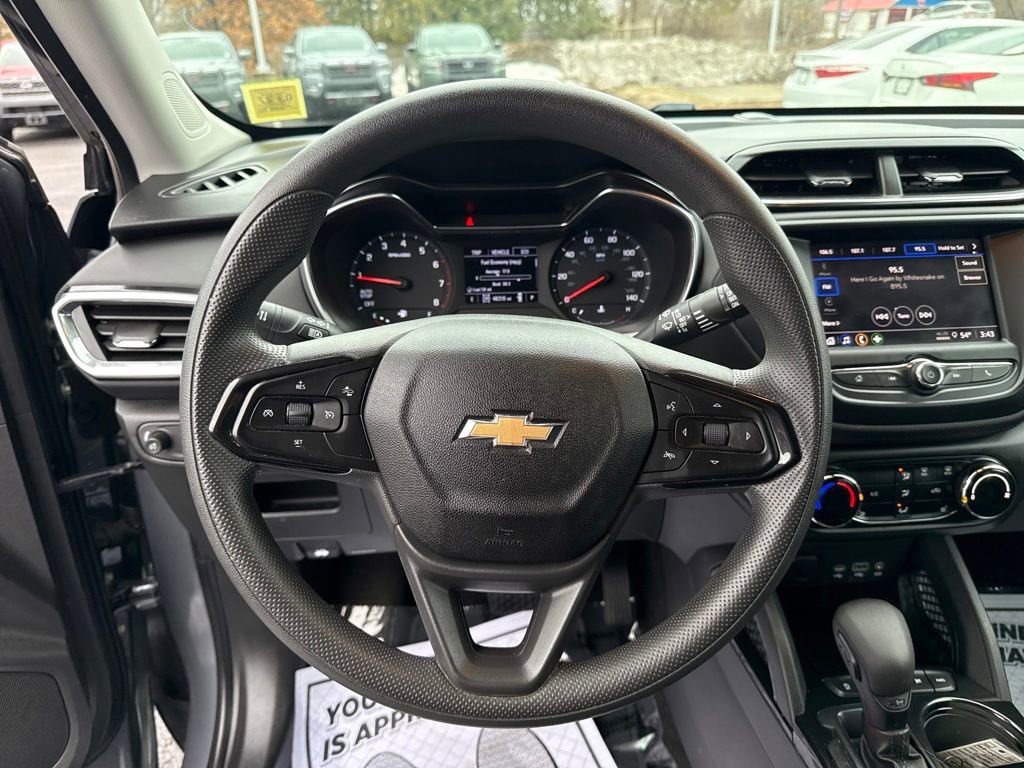 Used 2021 Chevrolet TrailBlazer LT w/ Driver Confidence Package image 22