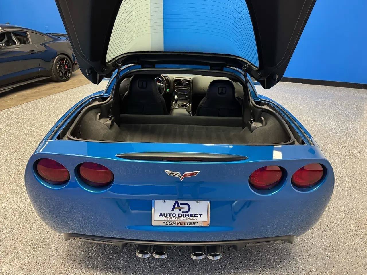Used 2011 Chevrolet Corvette Coupe w/ 1LT RWD image 21