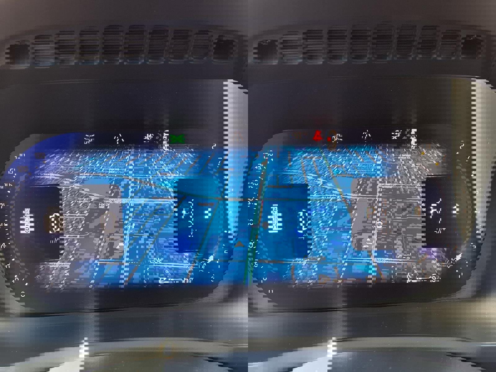 Certified 2024 Volvo XC90 B6 Plus image 30