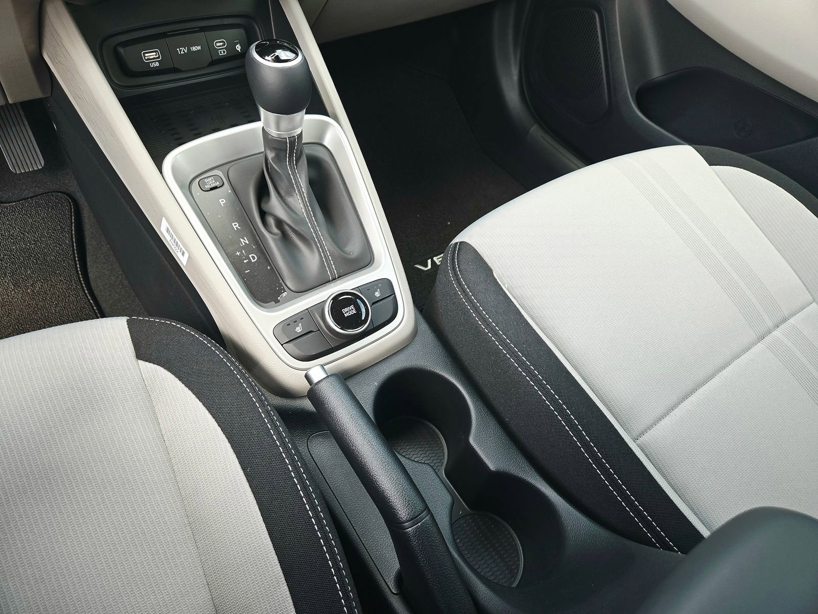 New 2026 Hyundai Venue SEL FWD image 13