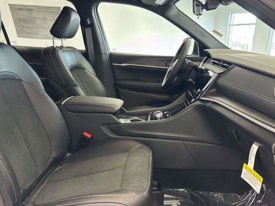 New 2026 Jeep Grand Cherokee L Altitude image 22