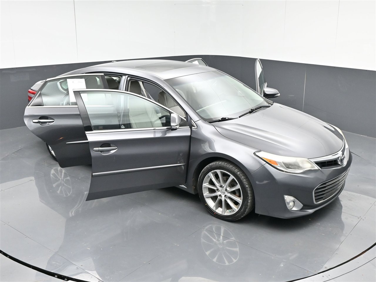 Used 2015 Toyota Avalon XLE Touring image 37