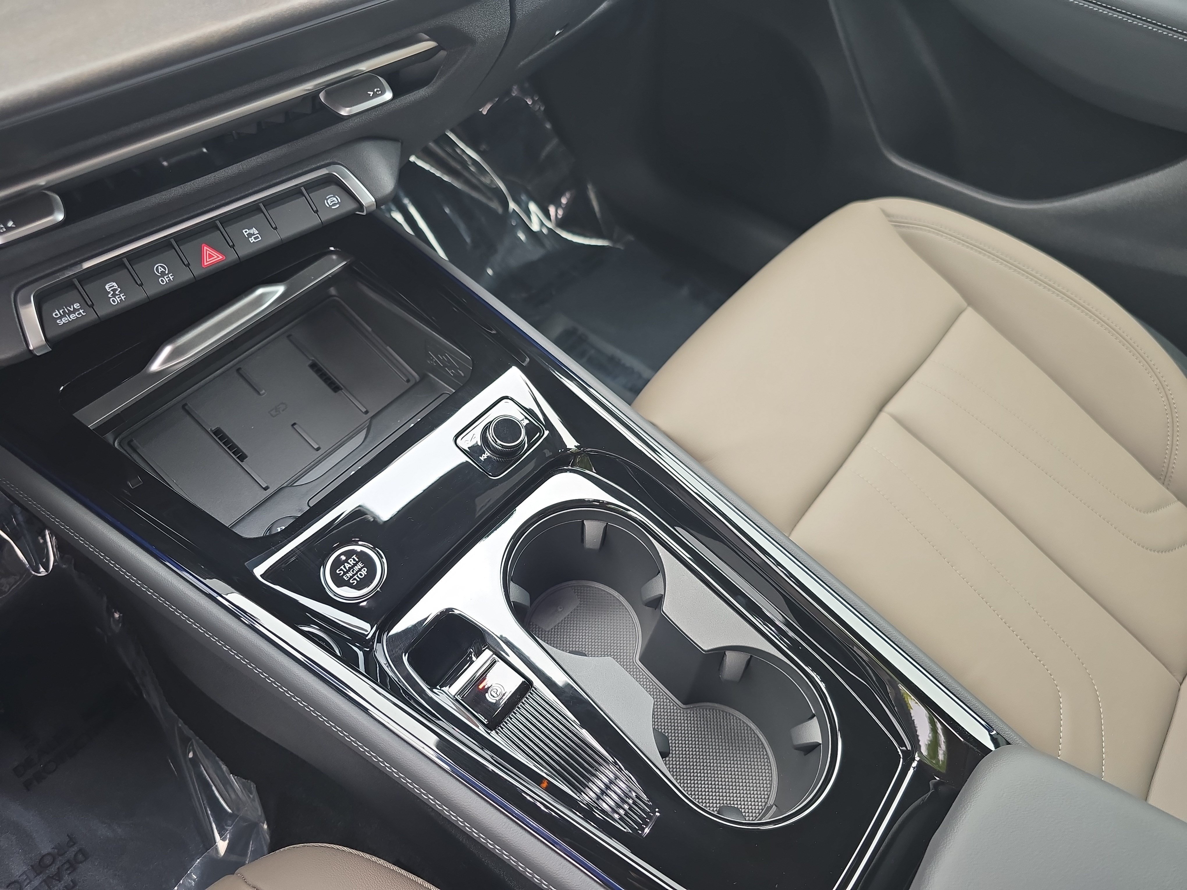 New 2026 Audi Q3 quattro 2.0T AWD/4WD image 21