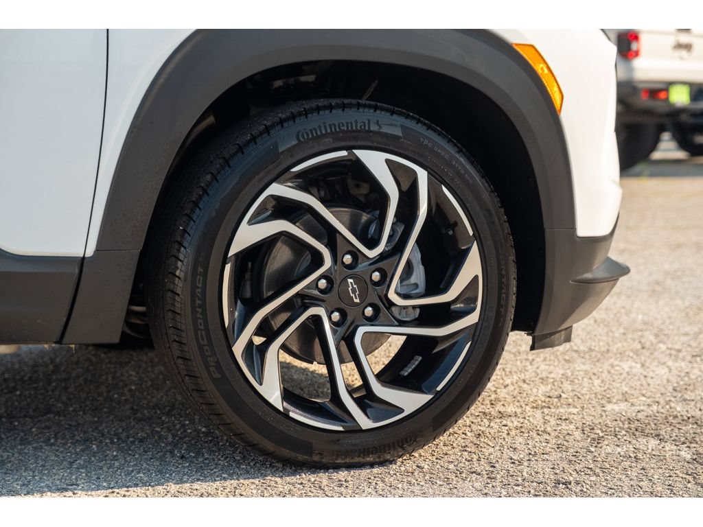 Used 2024 Chevrolet TrailBlazer RS w/ Convenience Package FWD image 10
