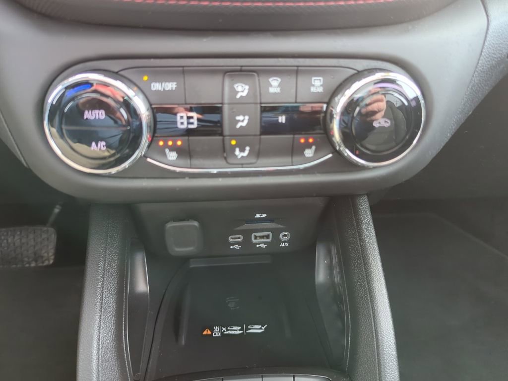 Certified 2023 Chevrolet TrailBlazer RS w/ Sun and Liftgate Package image 28