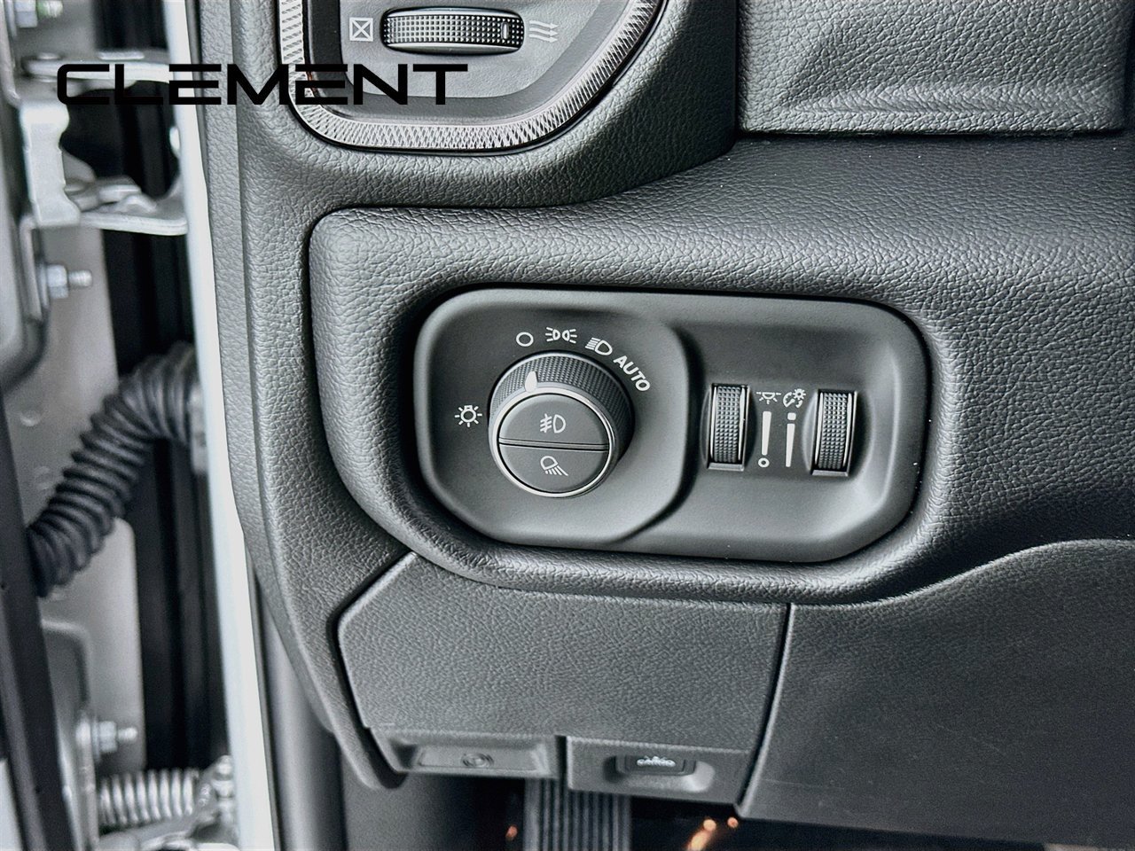 Used 2026 RAM 2500 Rebel AWD/4WD image 14