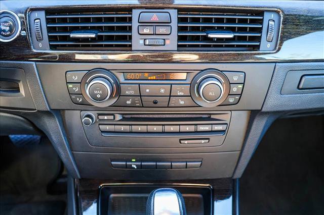 Used 2011 BMW 335i Convertible RWD image 19