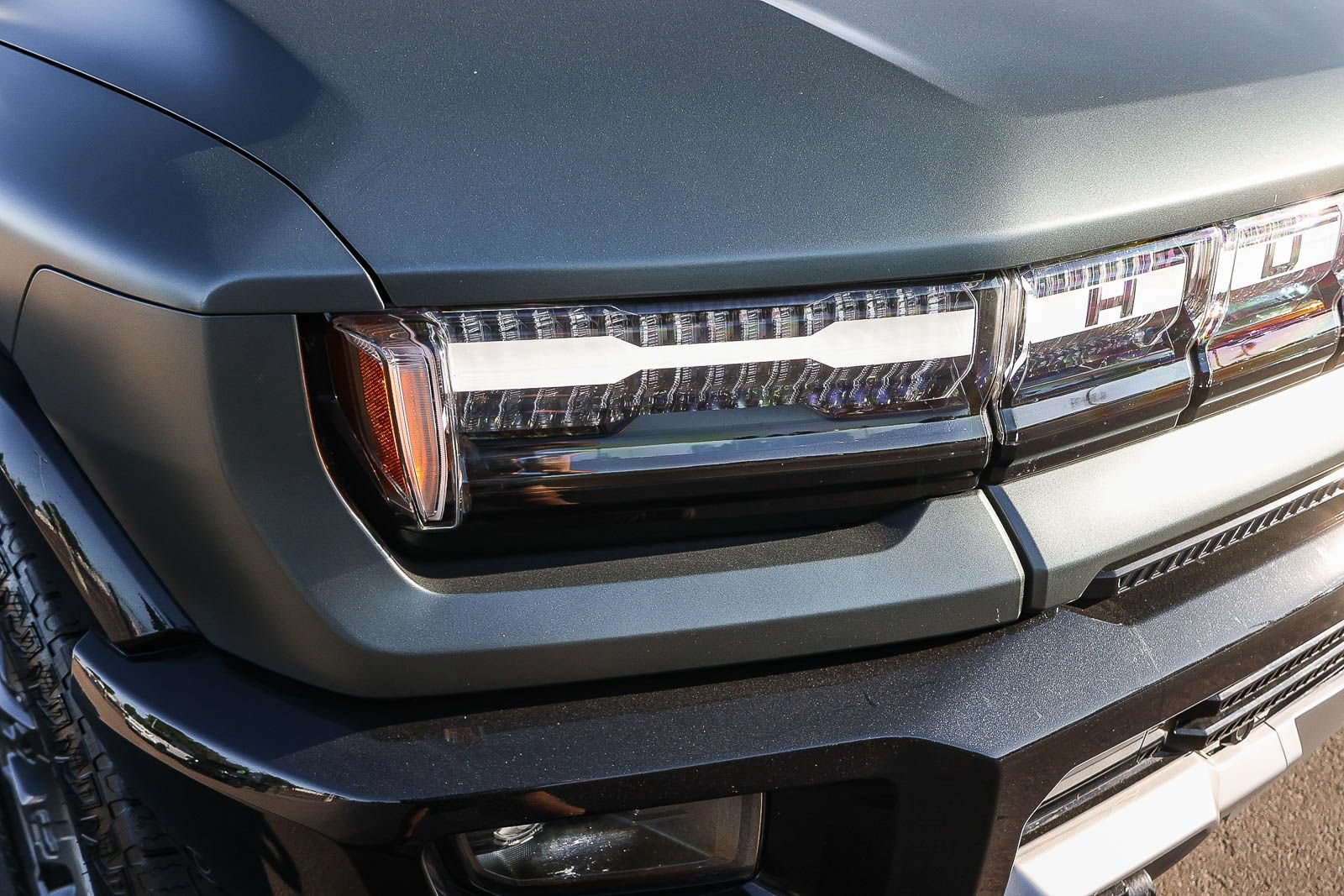 Used 2024 GMC Hummer EV 3X AWD/4WD image 16