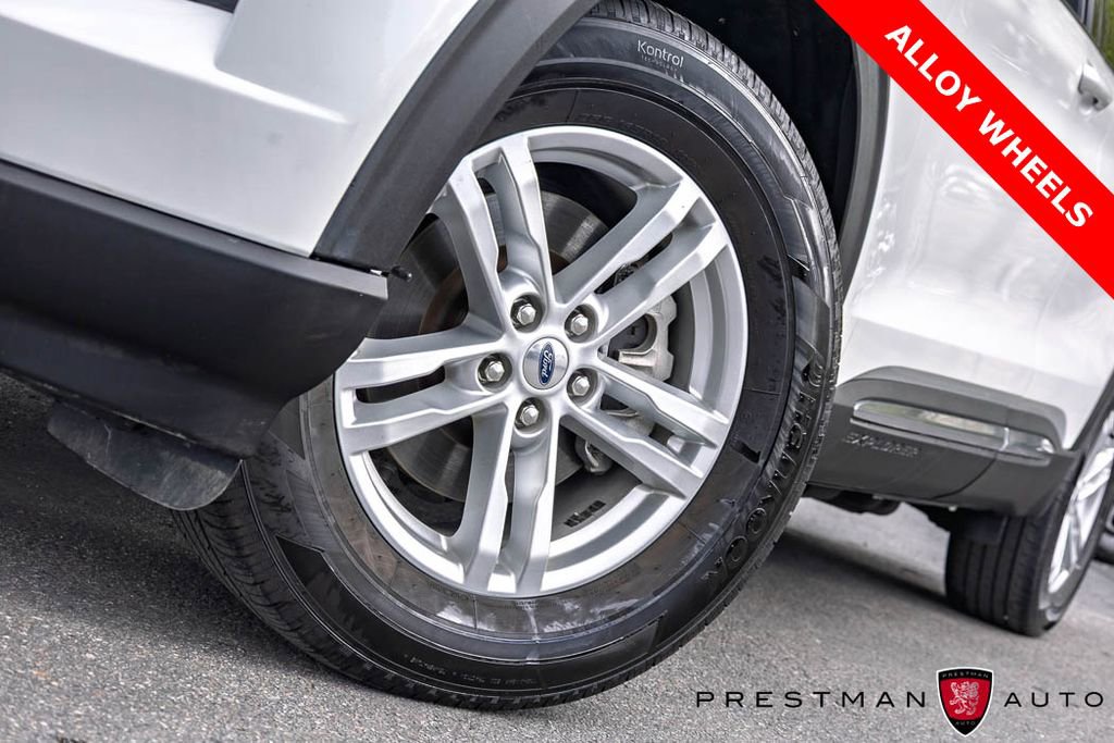 Used 2022 Ford Explorer XLT w/ Equipment Group 202A image 12