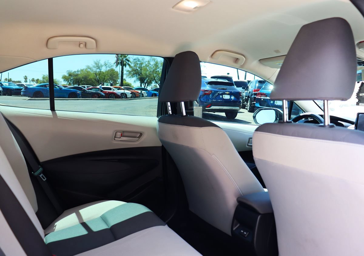Used 2023 Toyota Corolla LE w/ Carpet Mat Package (TMS) FWD image 28