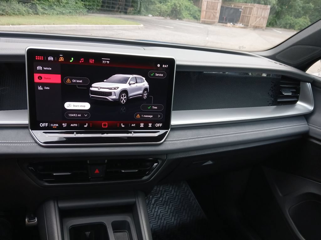Used 2026 Volkswagen Tiguan SE R-Line AWD/4WD image 19