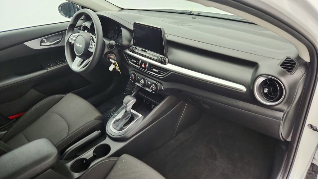 Used 2023 Kia Forte LX image 25