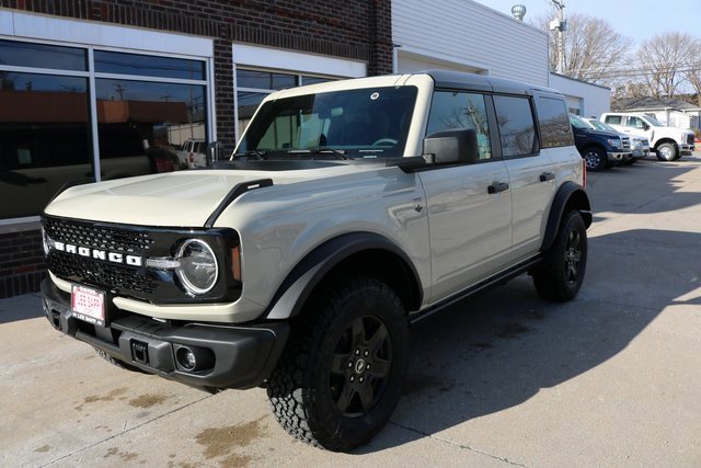 New 2025 Ford Bronco Big Bend w/ Black Diamond Package image 5
