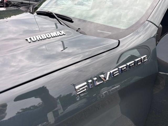 Used 2025 Chevrolet Silverado 1500 LT AWD/4WD image 36
