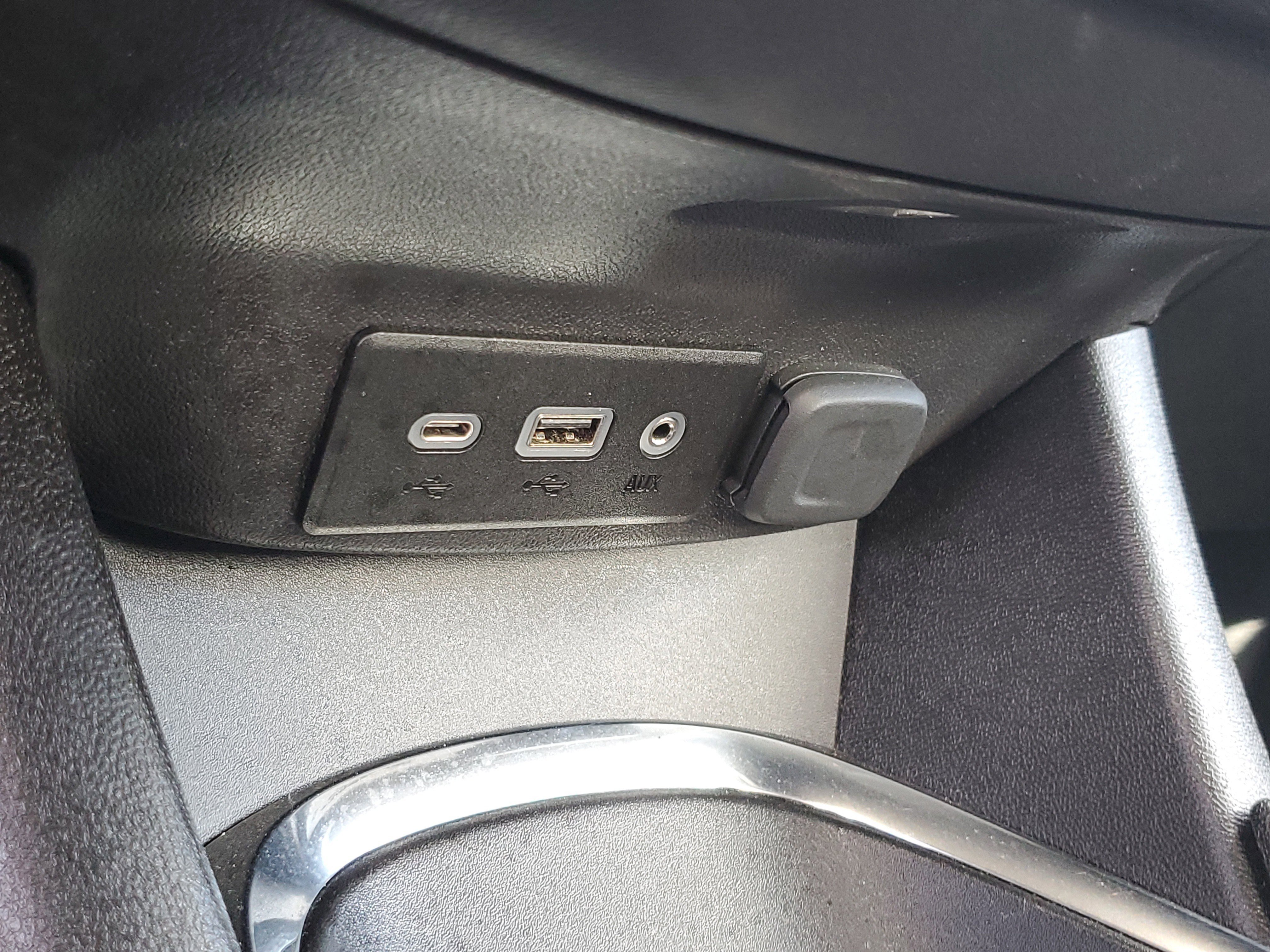 Used 2023 Chevrolet Malibu LT FWD image 27