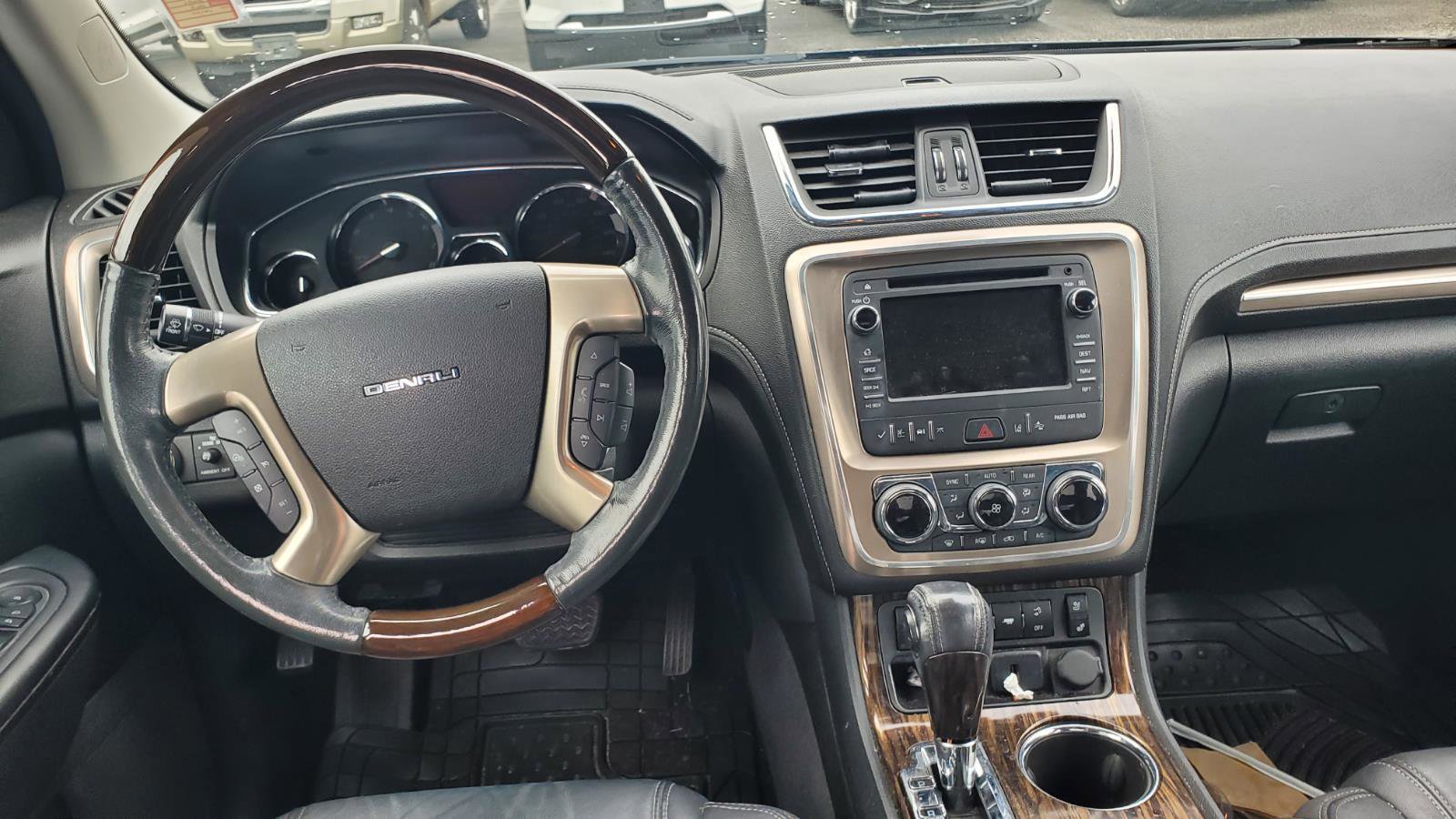 Used 2015 GMC Acadia Denali AWD/4WD image 8
