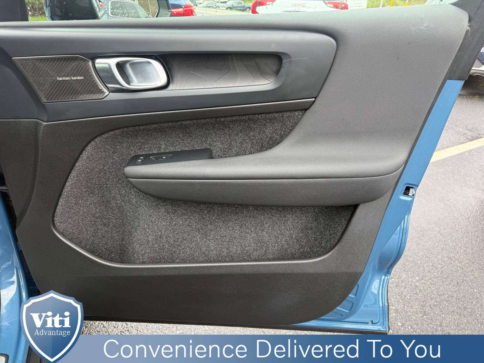 Used 2023 Volvo C40 P8 Recharge Ultimate AWD/4WD image 29
