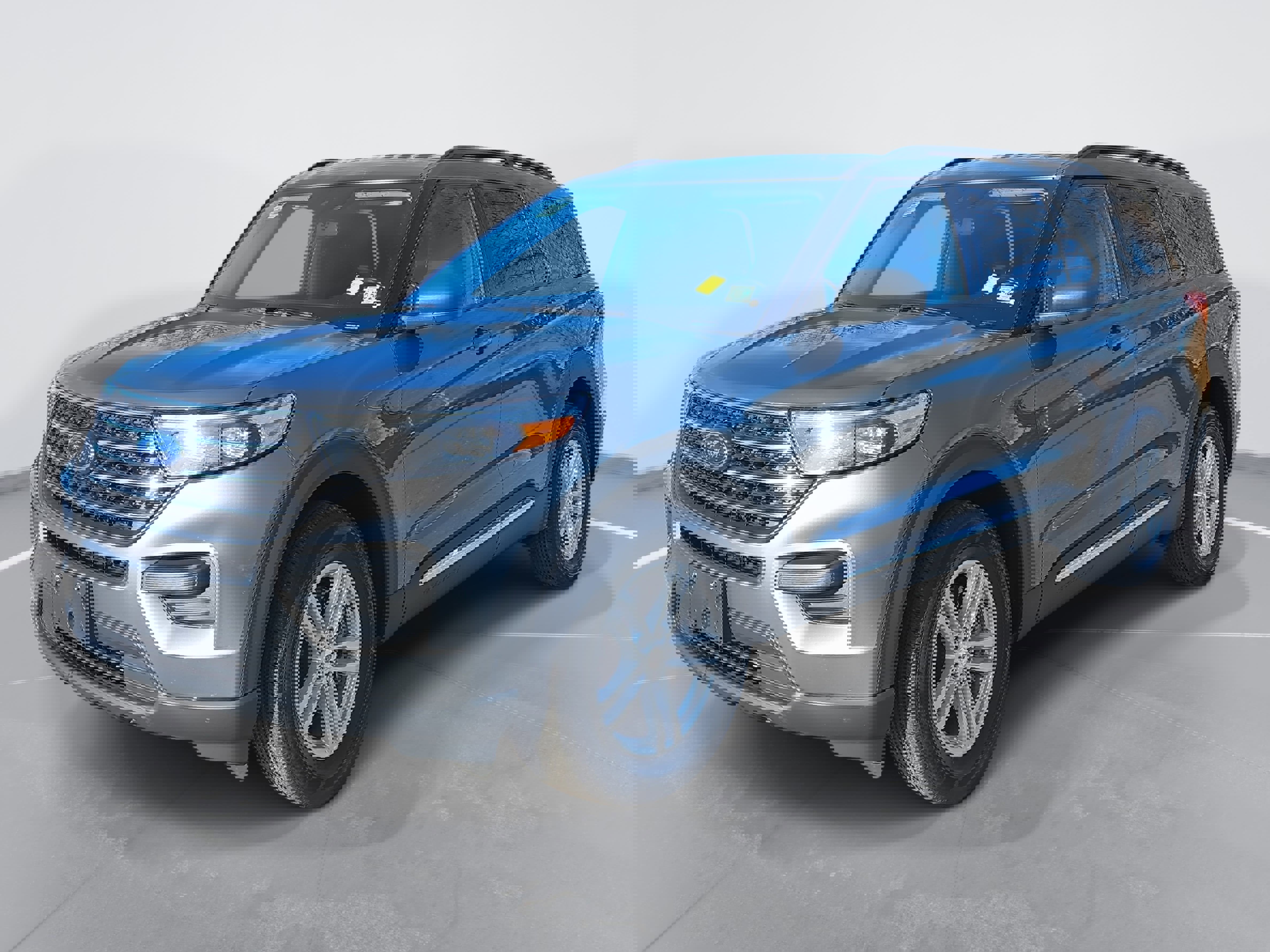 Used 2023 Ford Explorer XLT image 1