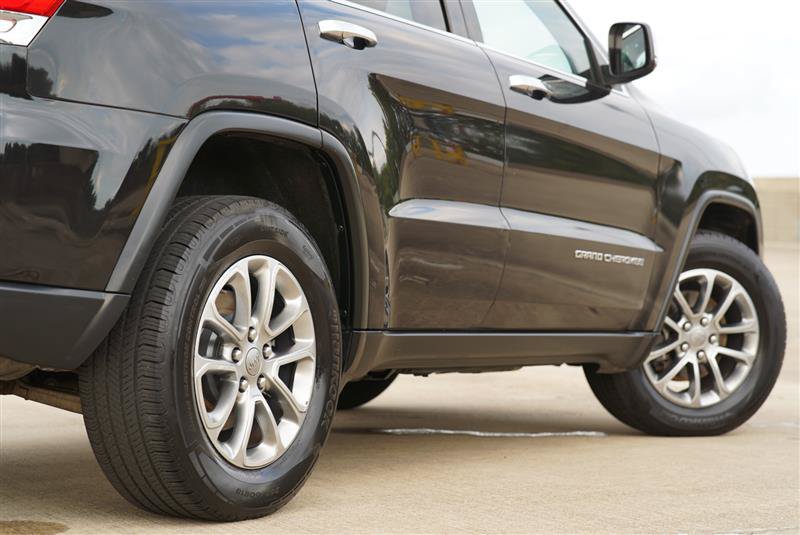 Used 2015 Jeep Grand Cherokee Limited w/ Luxury Group II AWD/4WD image 23
