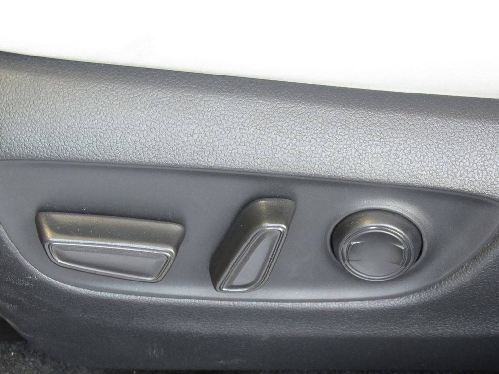 Certified 2025 Toyota RAV4 XLE Premium AWD/4WD image 13