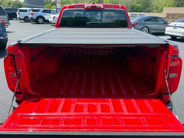 Used 2017 Chevrolet Colorado Z71 AWD/4WD image 5