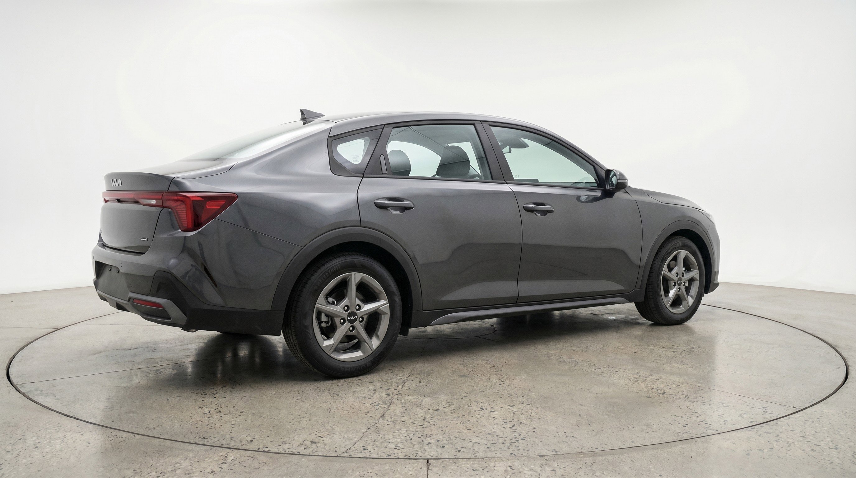 Used 2025 Kia K4 FWD image 9
