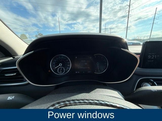 Used 2023 Genesis G70 2.0T RWD image 12