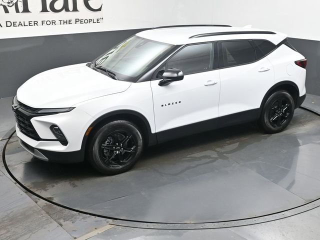 New 2025 Chevrolet Blazer LT w/ Midnight/Sport Edition image 22