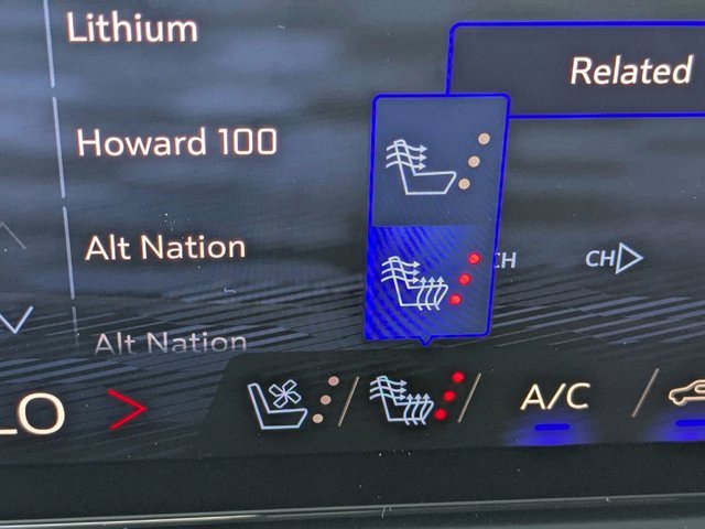 Certified 2026 Chevrolet Tahoe High Country AWD/4WD image 19