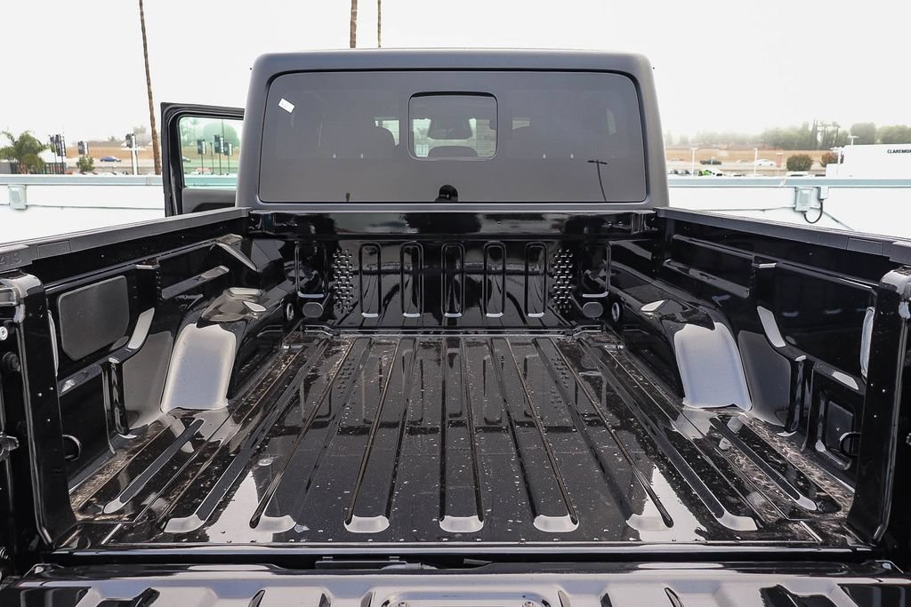 New 2026 Jeep Gladiator Sport AWD/4WD image 31