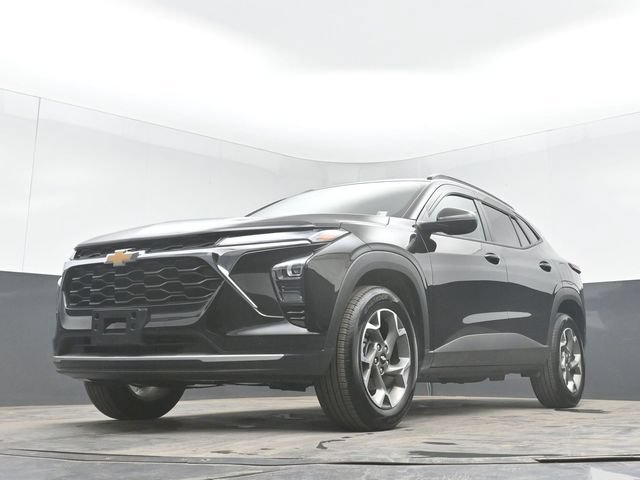 Used 2026 Chevrolet Trax LT w/ Driver Confidence Package FWD image 42