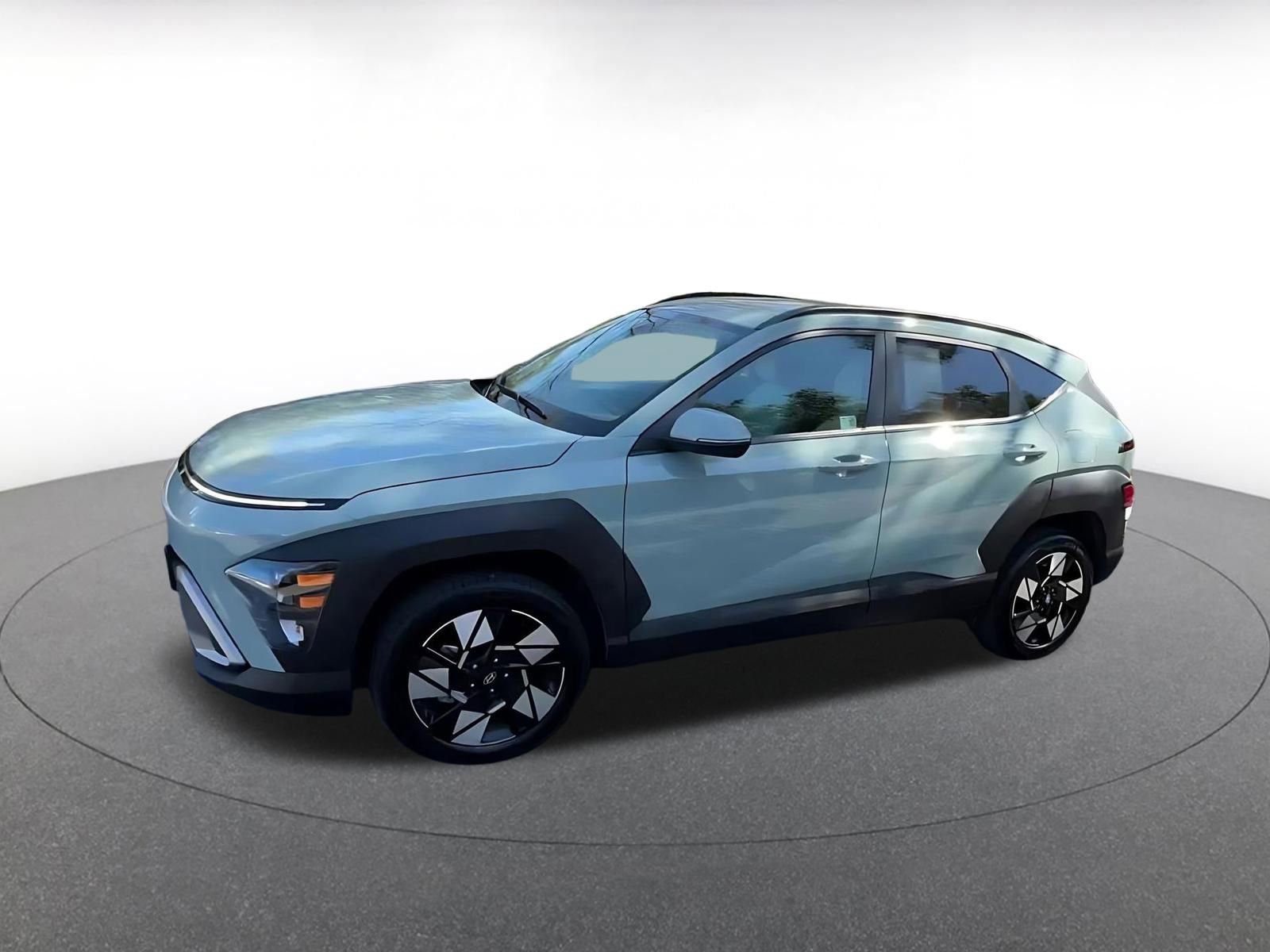 Used 2025 Hyundai Kona SEL image 8