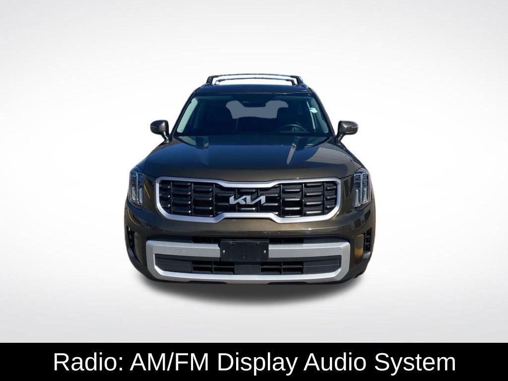 Used 2025 Kia Telluride S image 2