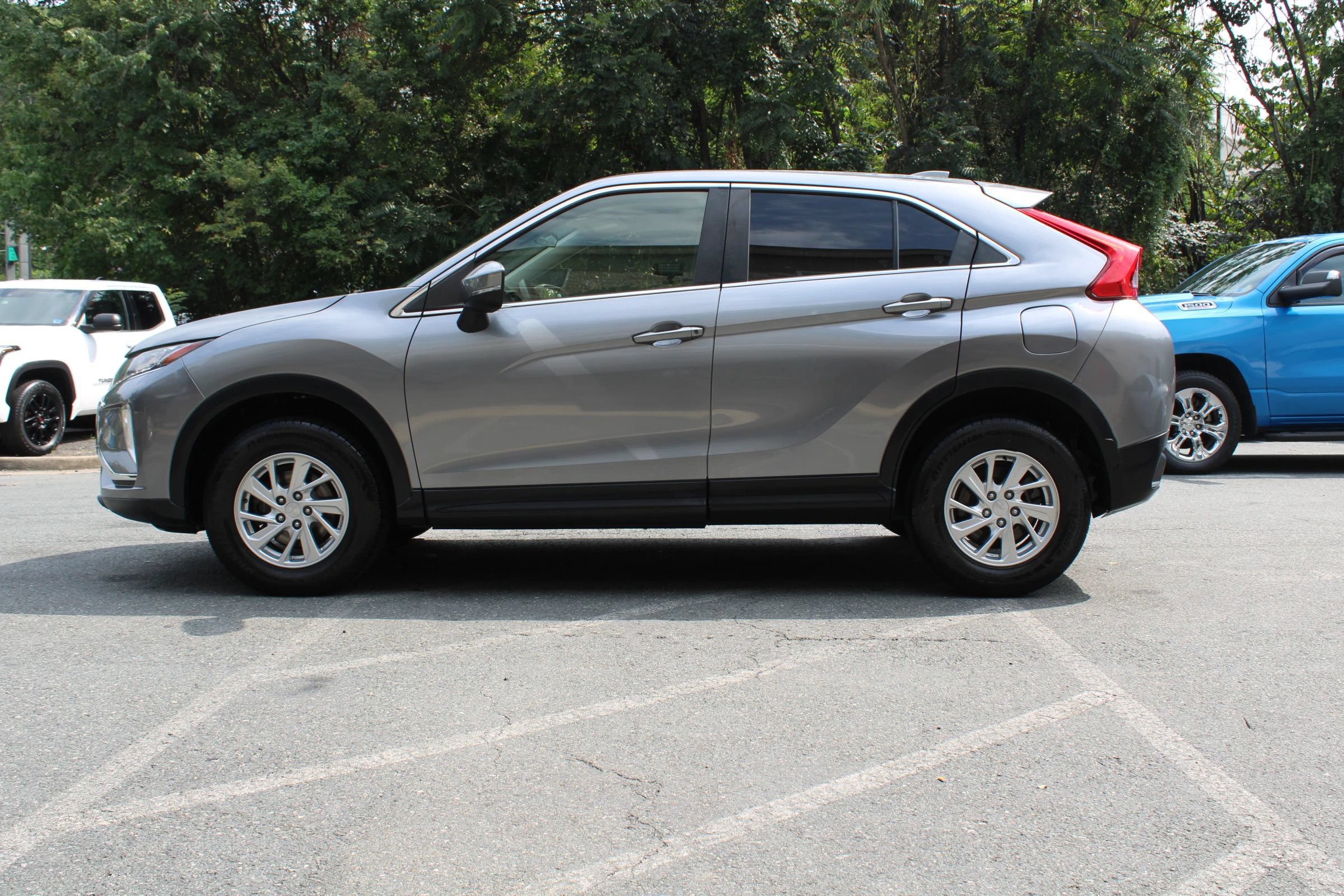 Used 2019 Mitsubishi Eclipse Cross ES AWD/4WD image 28