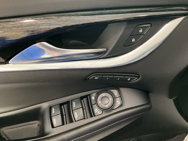 Used 2021 Buick Enclave Avenir w/ Avenir Technology Package image 6