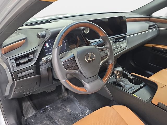 Used 2024 Lexus ES 300h w/ Technology Package FWD image 16