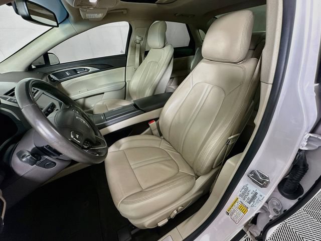 Used 2017 Lincoln MKZ Select w/ Select Plus Package AWD/4WD image 26