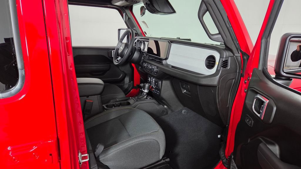 New 2026 Jeep Wrangler Willys AWD/4WD image 33