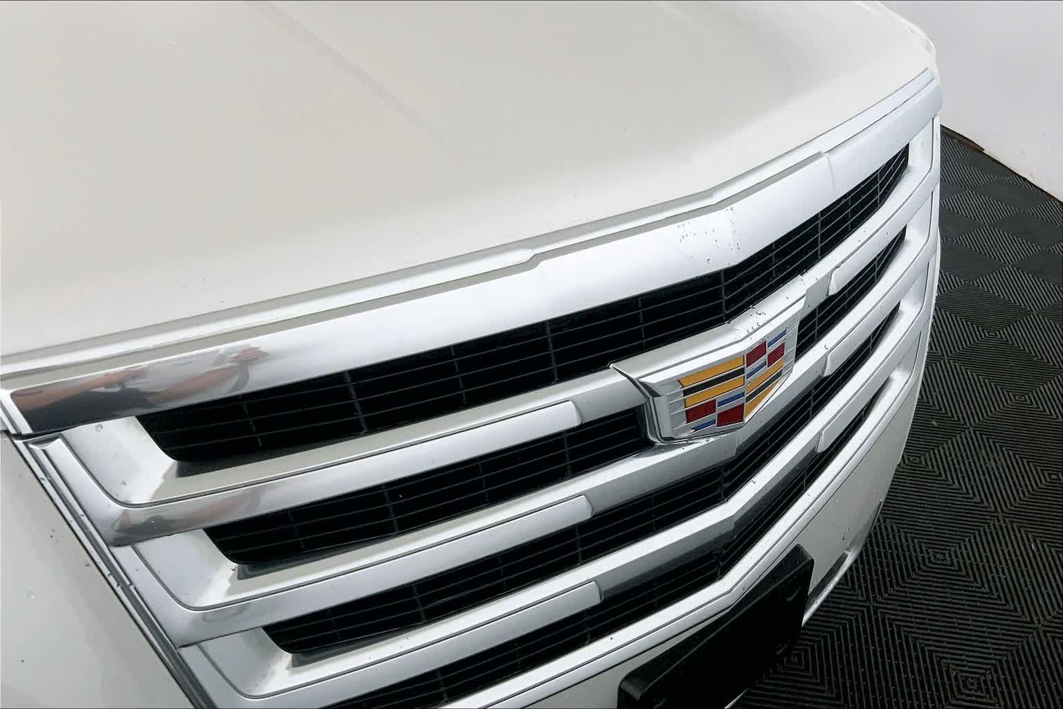 Used 2016 Cadillac Escalade Premium AWD/4WD image 28
