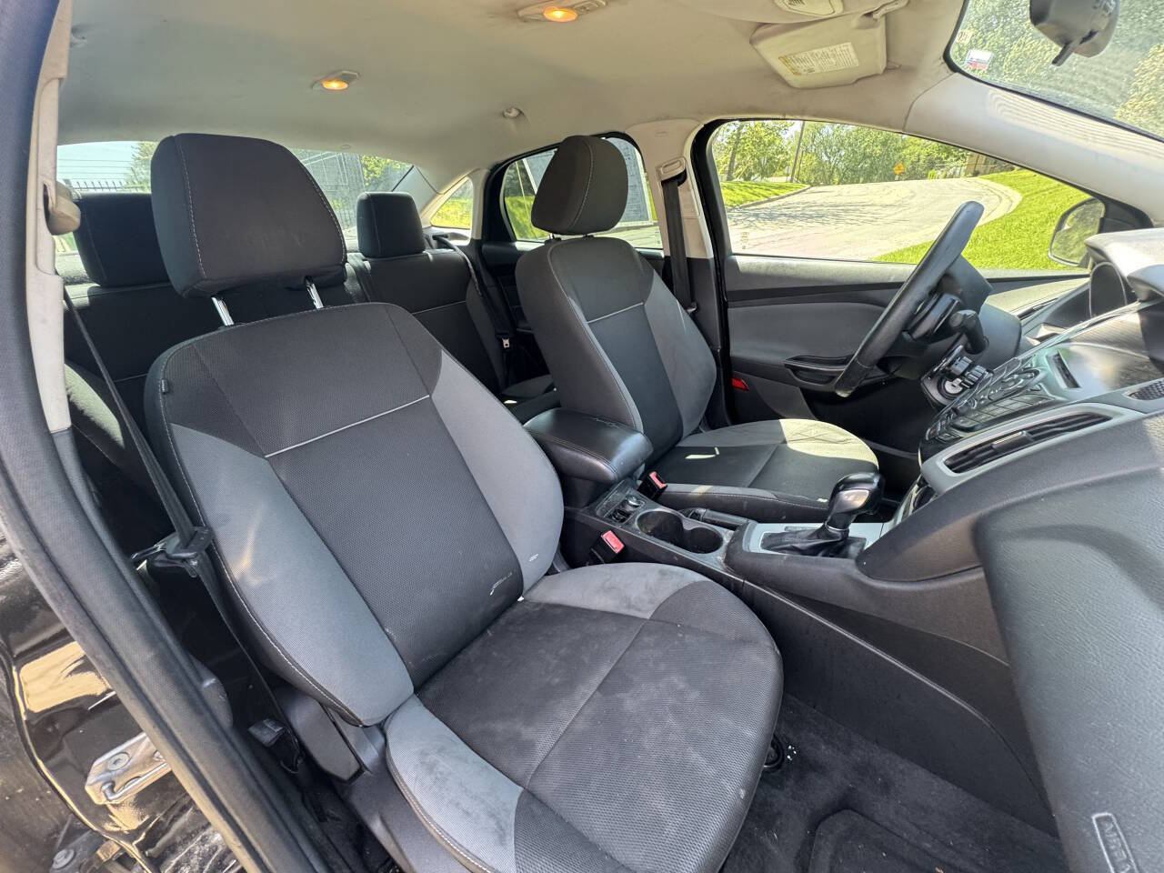 Used 2013 Ford Focus SE FWD image 5