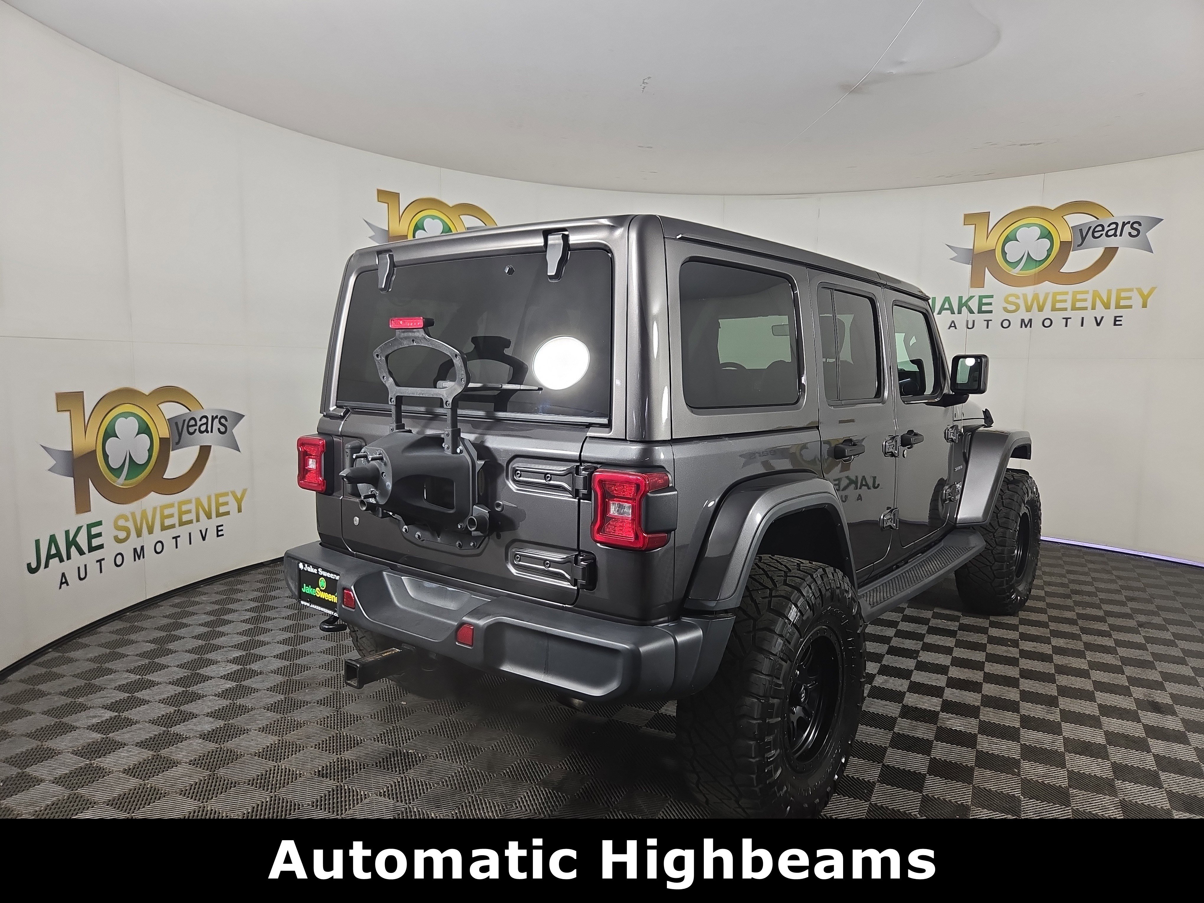 Used 2018 Jeep Wrangler Unlimited Sahara image 10