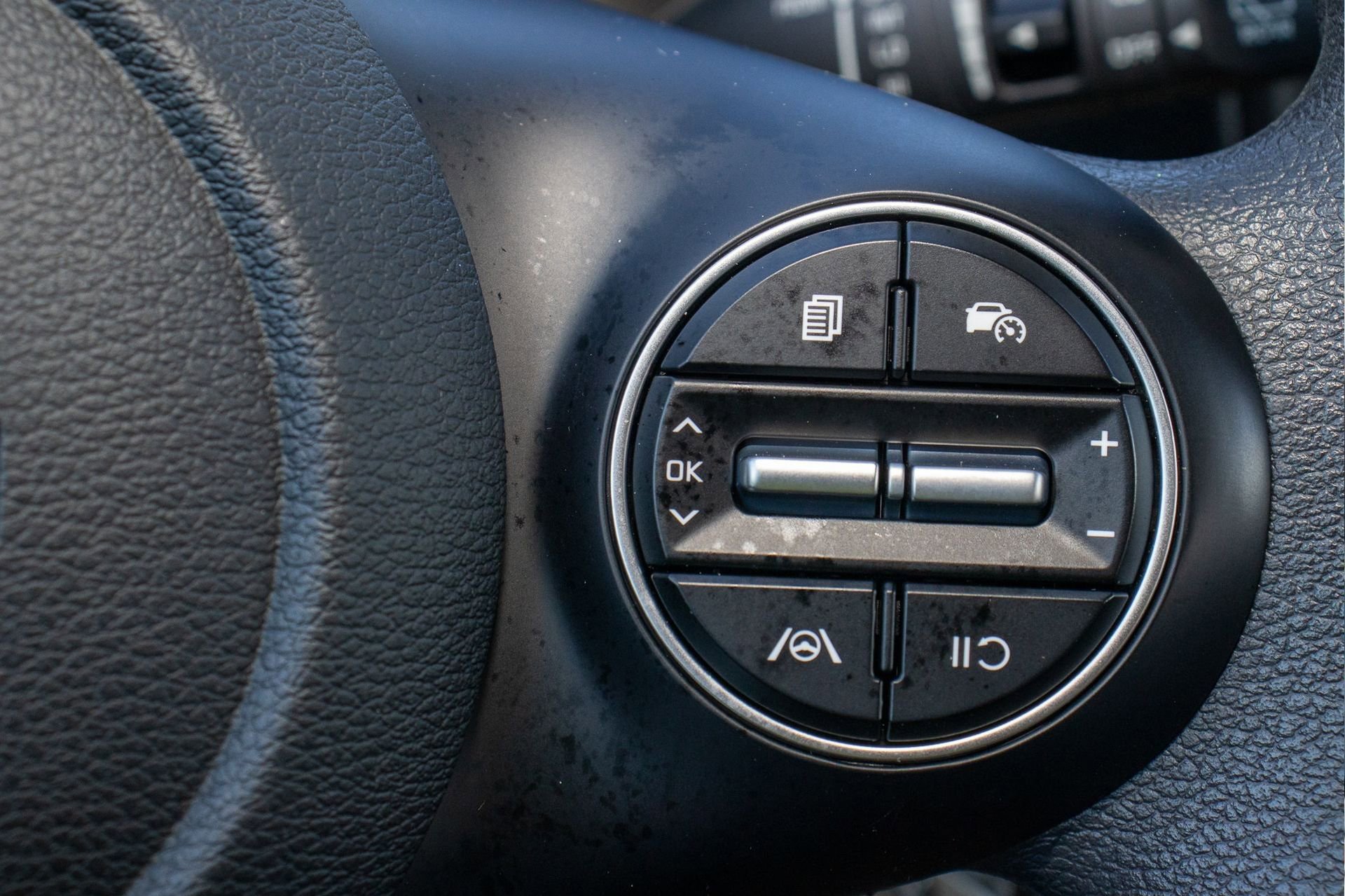 Used 2023 Kia Soul LX image 27