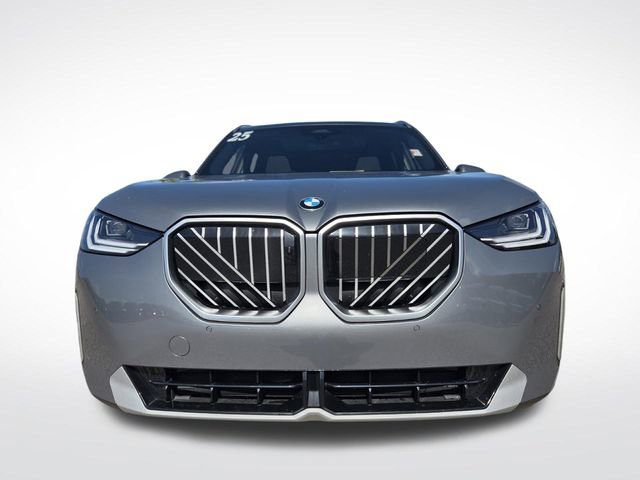 Used 2025 BMW X3 xDrive30 w/ Premium Package AWD/4WD image 3