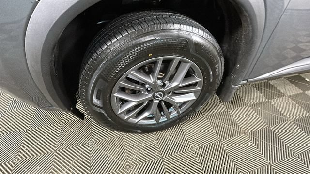 Used 2022 Nissan Rogue S AWD/4WD image 10