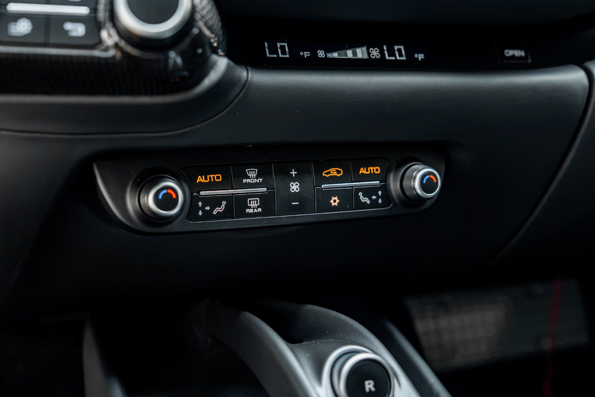 Used 2019 Ferrari 812 Superfast RWD image 47