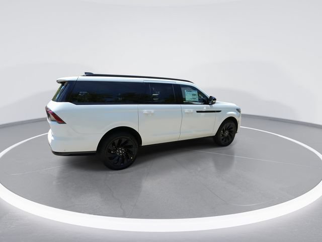 New 2025 Lincoln Navigator L Reserve w/ Jet Appearance Package AWD/4WD image 8