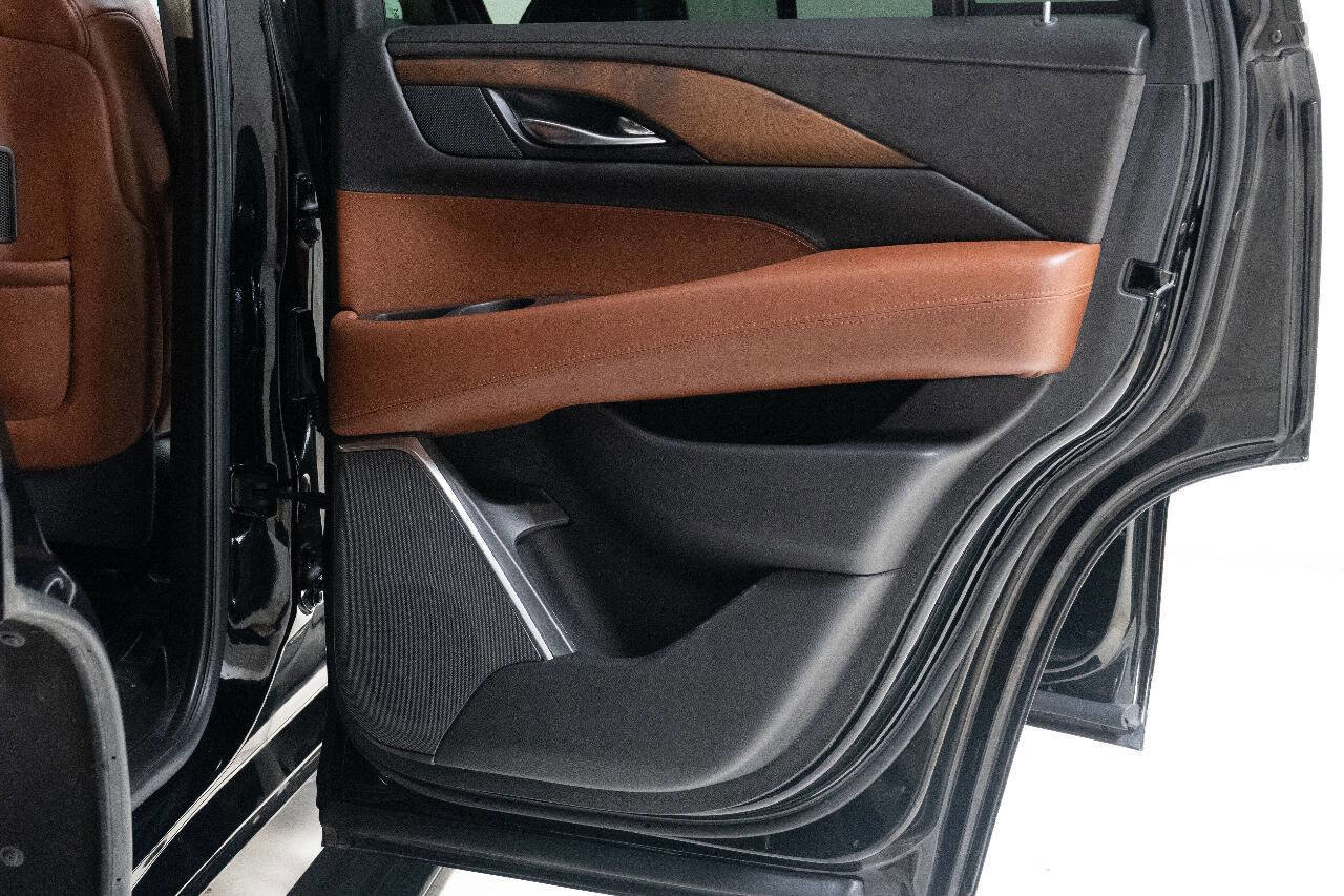 Used 2020 Cadillac Escalade Premium Luxury AWD/4WD image 19