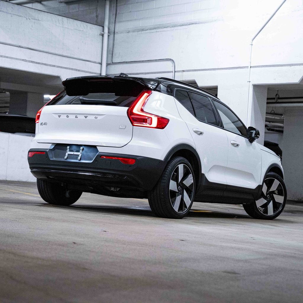 Certified 2024 Volvo XC40 Recharge Ultimate w/ Protection Package Premier AWD/4WD image 6