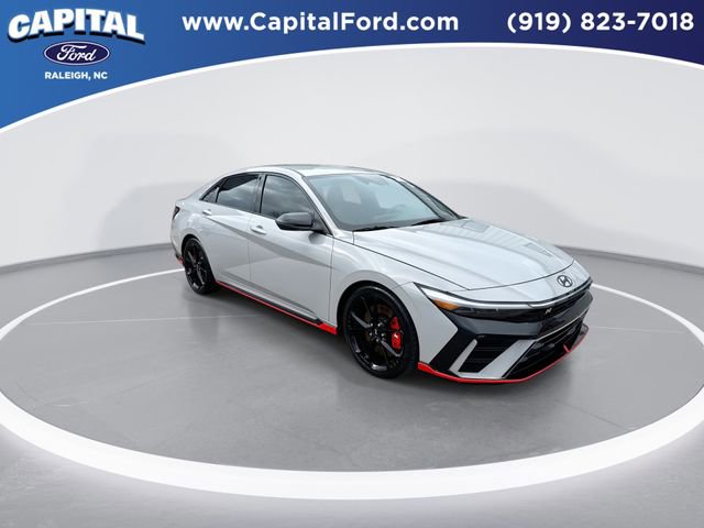 Used 2025 Hyundai Elantra N Base image 2