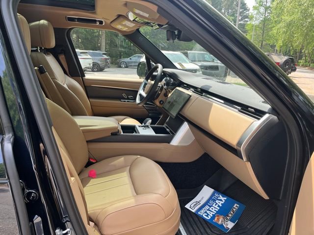 Certified 2026 Land Rover Range Rover Long Wheelbase SE AWD/4WD image 11